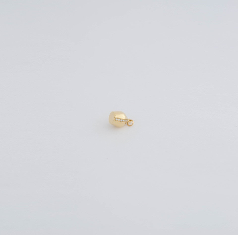 diamond-sided-pave-gold-charm
