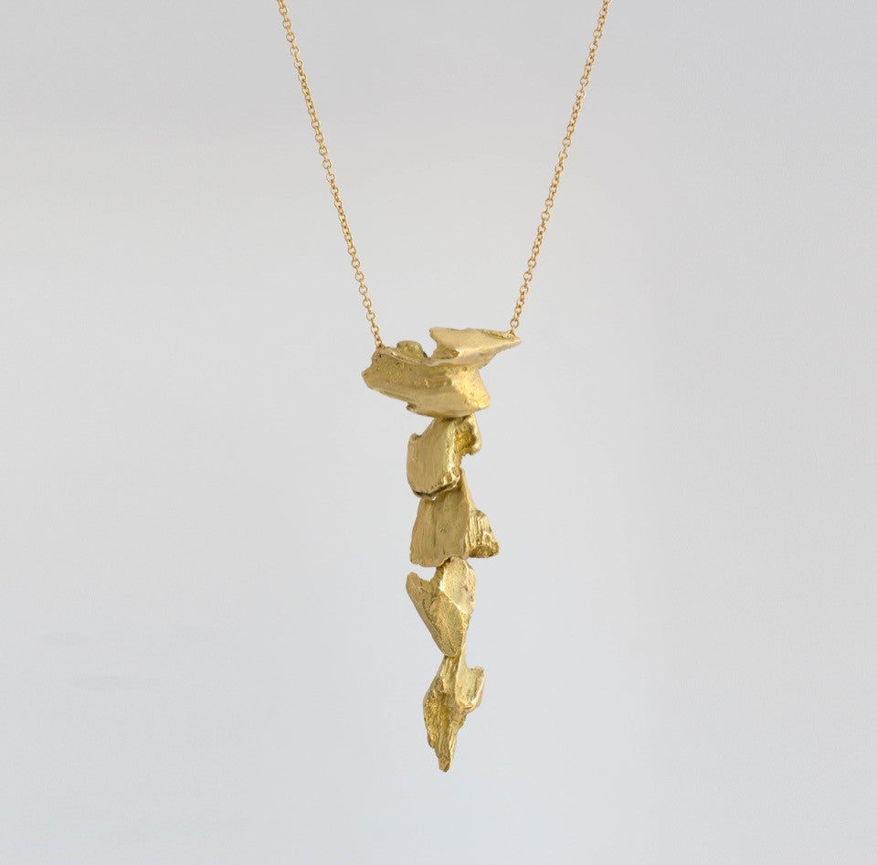 articulated-gold-necklace