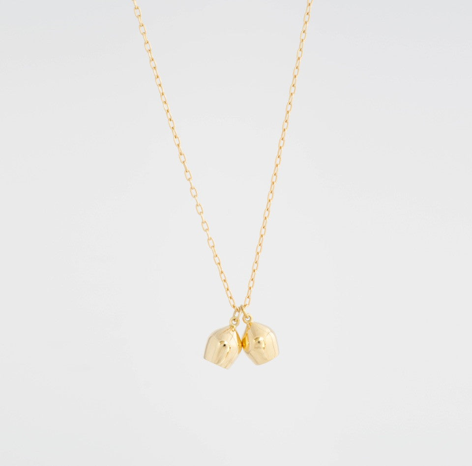 gold-chain-&-plain-charms-16