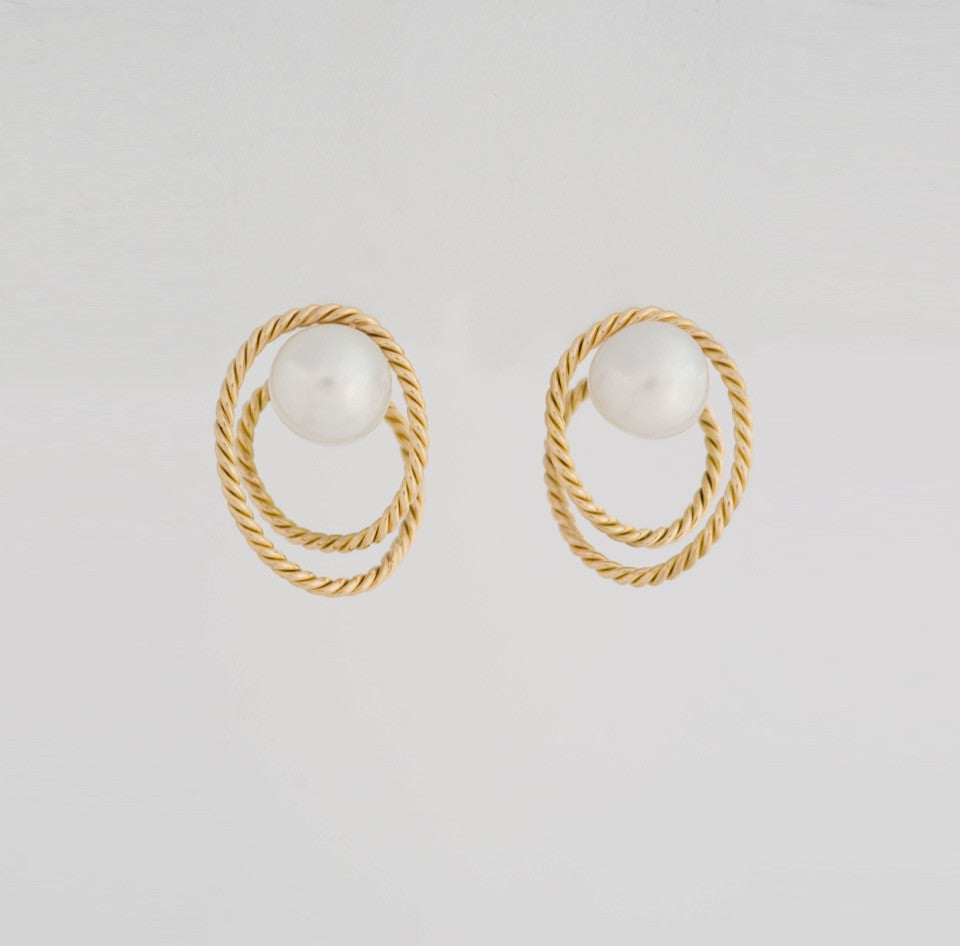 south-sea-baroque-pearl-gold-earrings