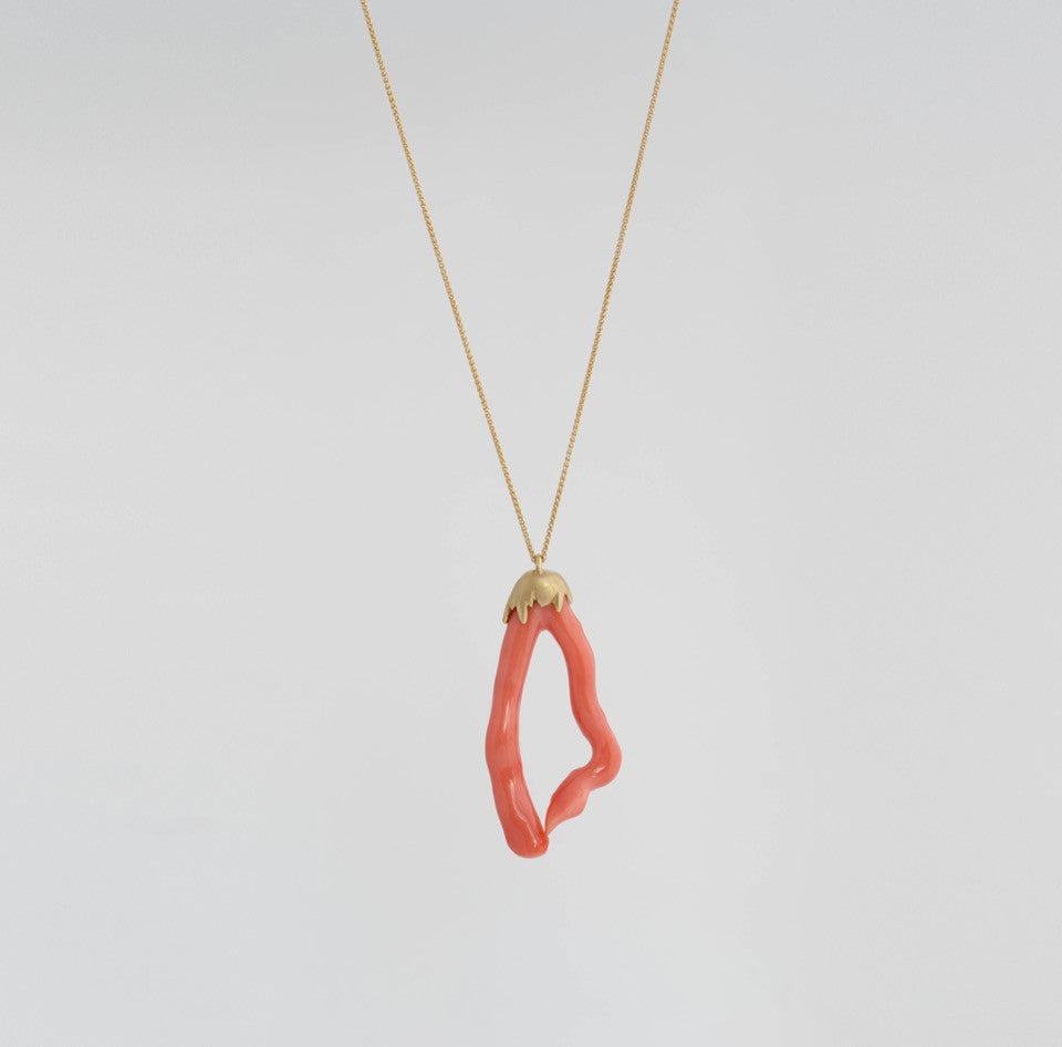 pink-coral-&-gold-pendant-&-chain