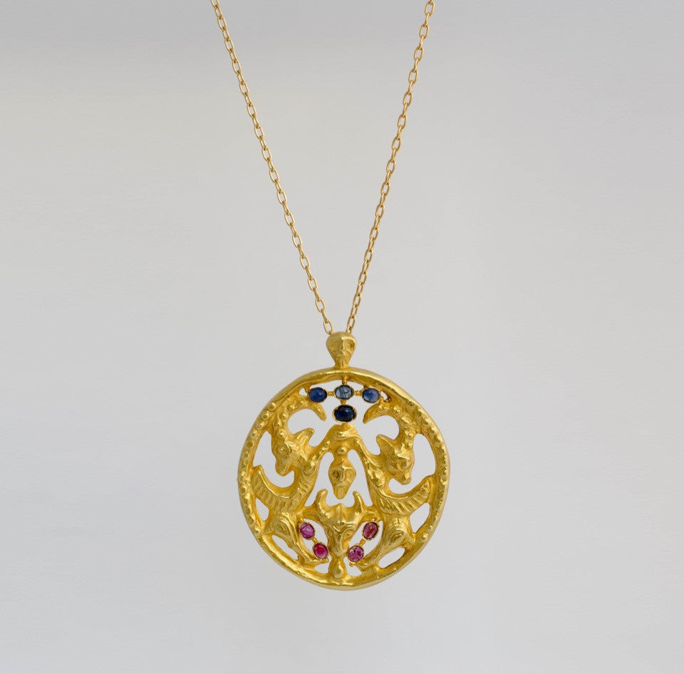vintage-gold-pendant,-rubies,-blue-sapphires-&-chain