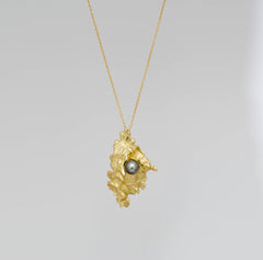 small-tahitian-pearl-gold-pendant-17