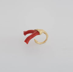 open-shank-gold-ring-&-vintage-coral-7.5